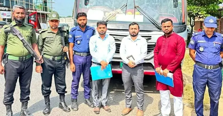 ফটিকছড়িতে পাঁচ বাসকে জরিমানা, ১০ হাইড্রোলিক হর্ন জব্দ