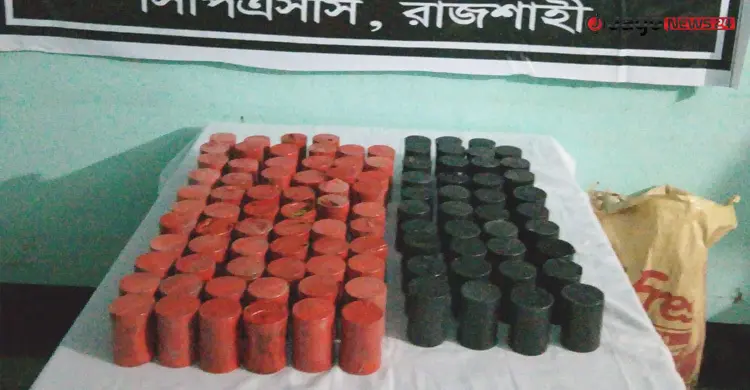 লিচুবাগানে পরিত্যক্ত অবস্থায় পড়েছিল শতাধিক ককটেল