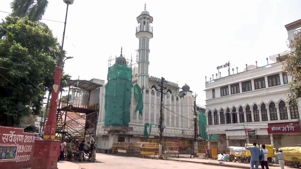 ভারতের উজ্জয়িনীতে ৬৫০ বছরের পুরনো শাহী মসজিদ কীভাবে তৈরি হয়েছিলো?