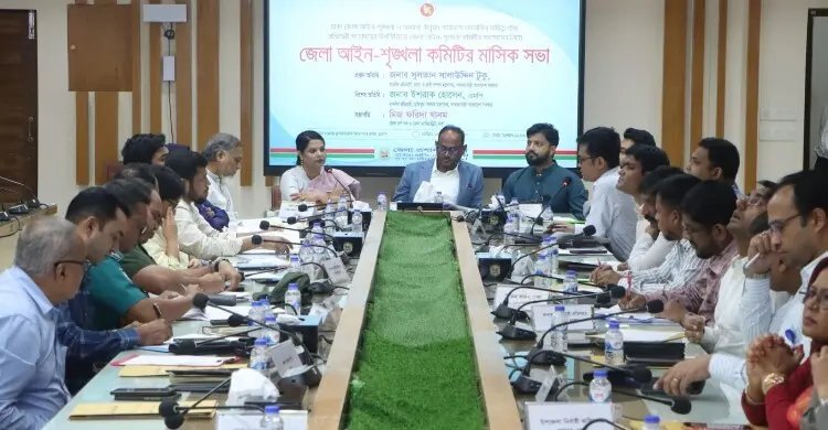 আইনশৃঙ্খলা রক্ষার পাশাপাশি উন্নয়ন প্রতিবন্ধকতাও দূর করতে হবে