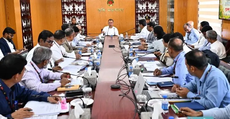 আমদানিনির্ভরতা কমিয়ে কৃষি উৎপাদন বাড়ানোর তাগিদ প্রধানমন্ত্রীর