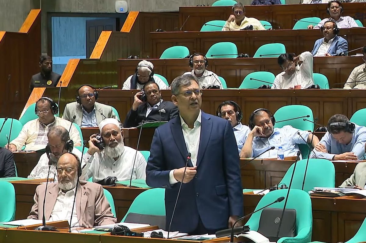 বেনজীরকে ফেরাতে বিশেষ সেল চায় বিরোধী দল, সহযোগিতা চায় সরকার