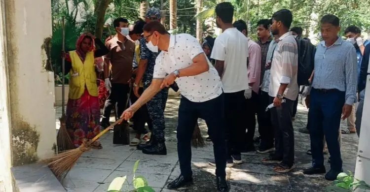 ডেঙ্গু আক্রান্ত রোগীদের চিকিৎসায় অবহেলা বা গাফিলতির সুযোগ নেই