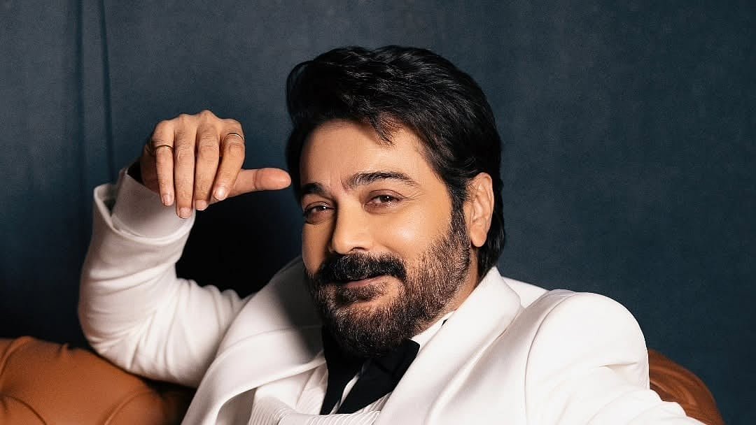 এবার ভিন্নরূপে ফিরলেন প্রসেনজিৎ