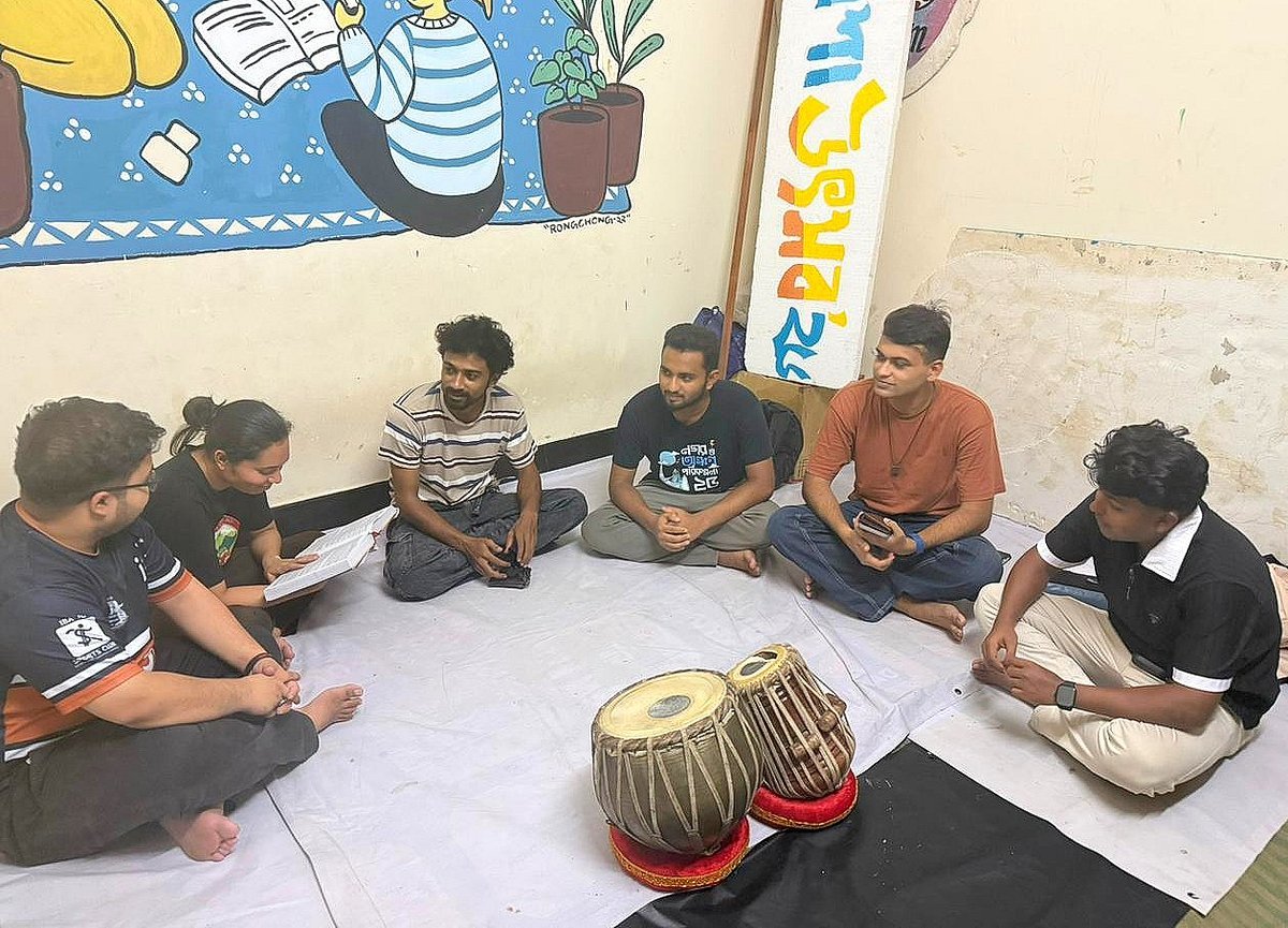 জাবি বন্ধুসভার পাঠচক্রে শরৎচন্দ্র চট্টোপাধ্যায়ের ‘মহেশ’