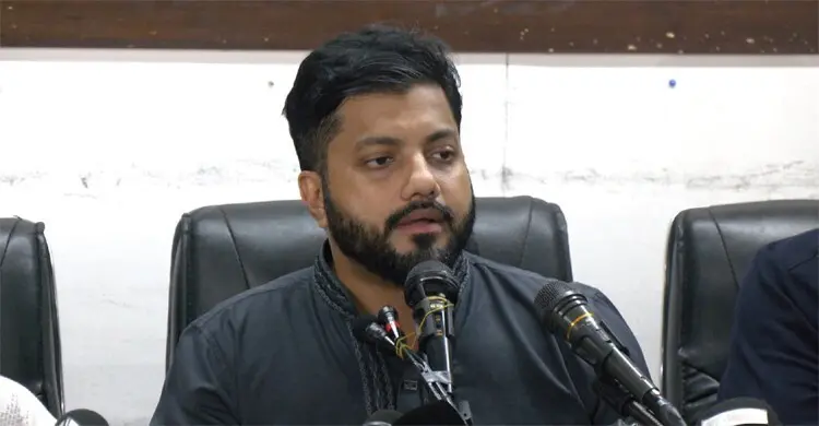 জুলাই শহীদদের পুনর্বাসন থেকে অস্ত্র হাতে অভিযান, শেষ অধ্যায়ে পদত্যাগ
