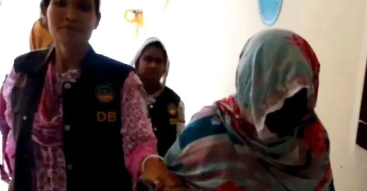 ক্যাফেতে অসামাজিক কার্যকলাপ, ৪ তরুণ-তরুণীসহ আটক ৫