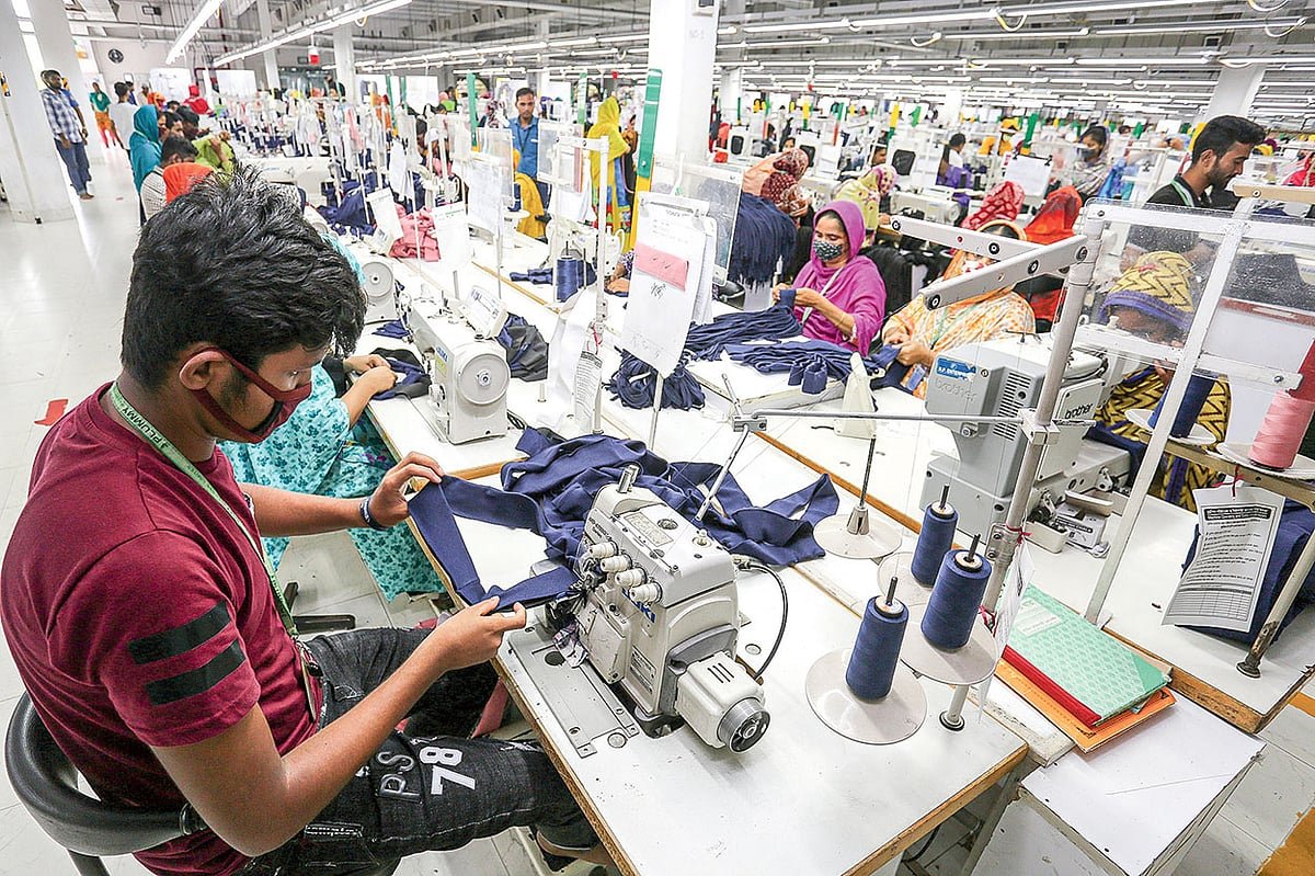 পোশাক কারখানায় ‘ভূত’ আতঙ্কের নেপথ্যে কী