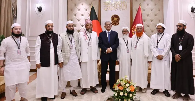 রাষ্ট্রপতির সঙ্গে বিশিষ্ট আলেম-ওলামাদের সাক্ষাৎ