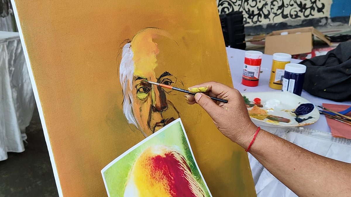 শিল্পীর তুলিতে নজরুল, ক্যানভাসে বিদ্রোহ ও ভালোবাসা