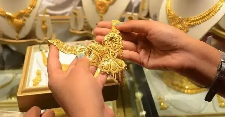 সোনা-রুপার গহনার ভরি কত আজ
